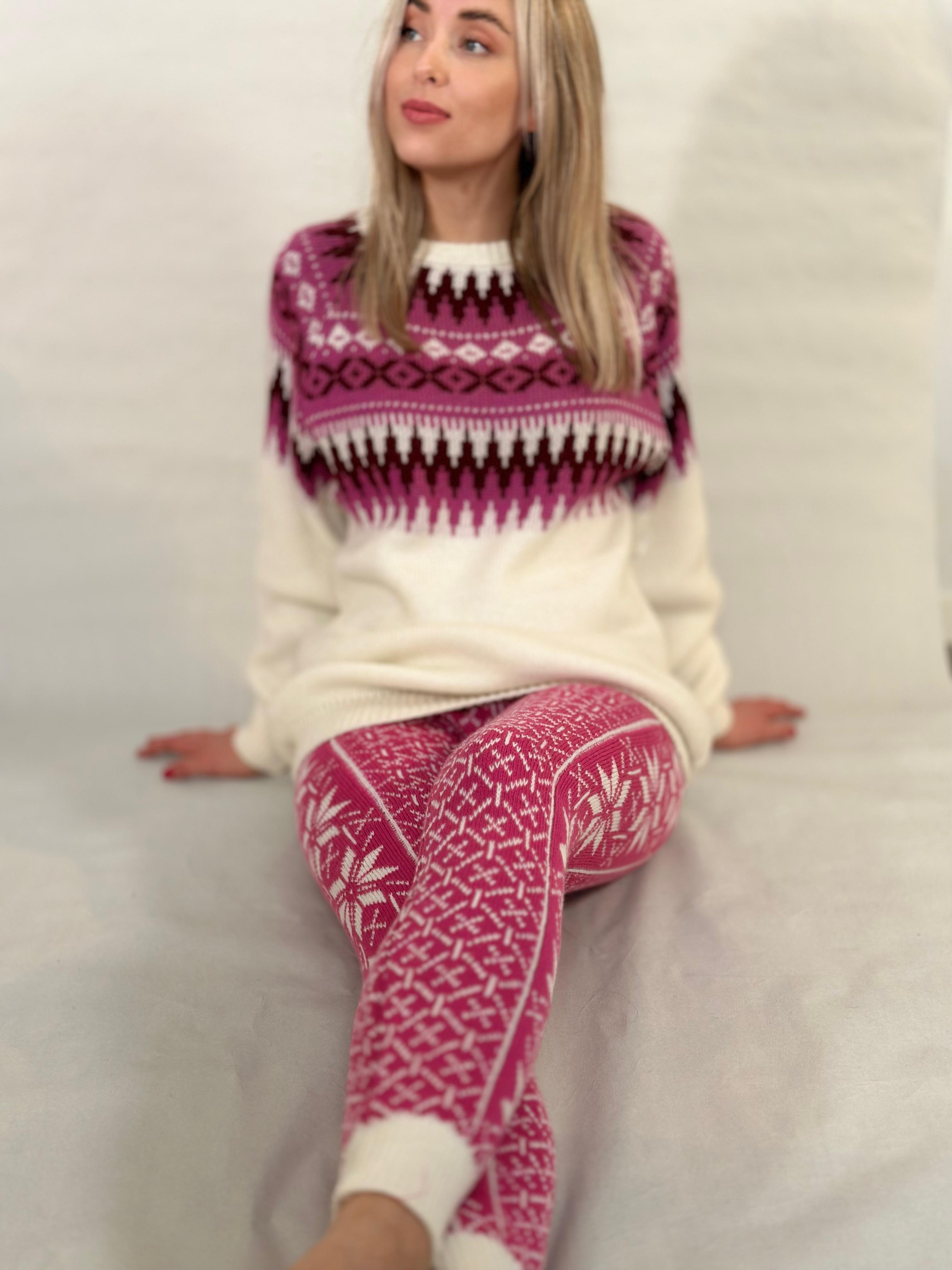 Alpakka-ullsett i rosa og hvit mønster